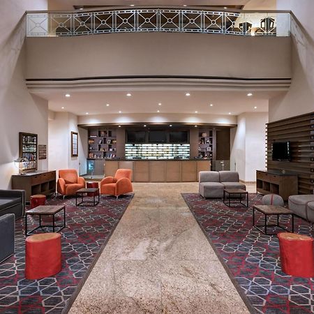Four Points By Sheraton Galerias Monterrey Exteriér fotografie The lobby of the hotel
